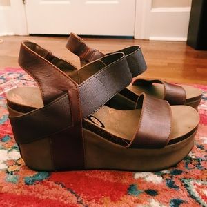 OTBT Bushnell Platform Wedge Sandals